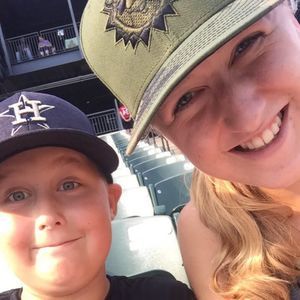 Meet your Posher, Abbie